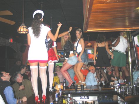 Solid Gold dancin' on the bar