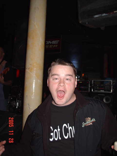 C'mon now - how great is this pic?!!  Iris Times' Party Boy!