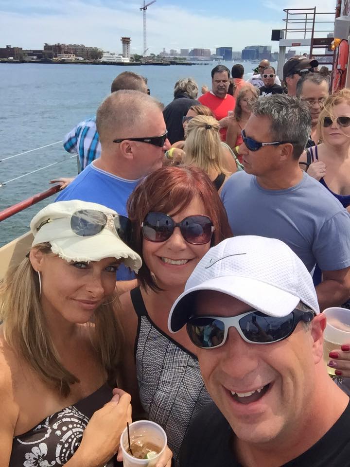 Lee and peeps