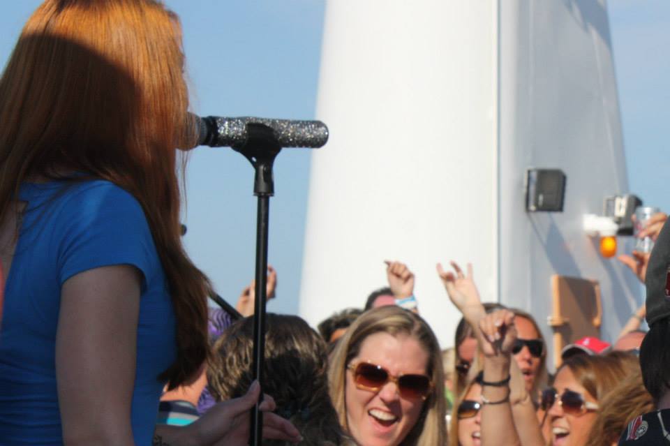 Lindsay rockin' out
