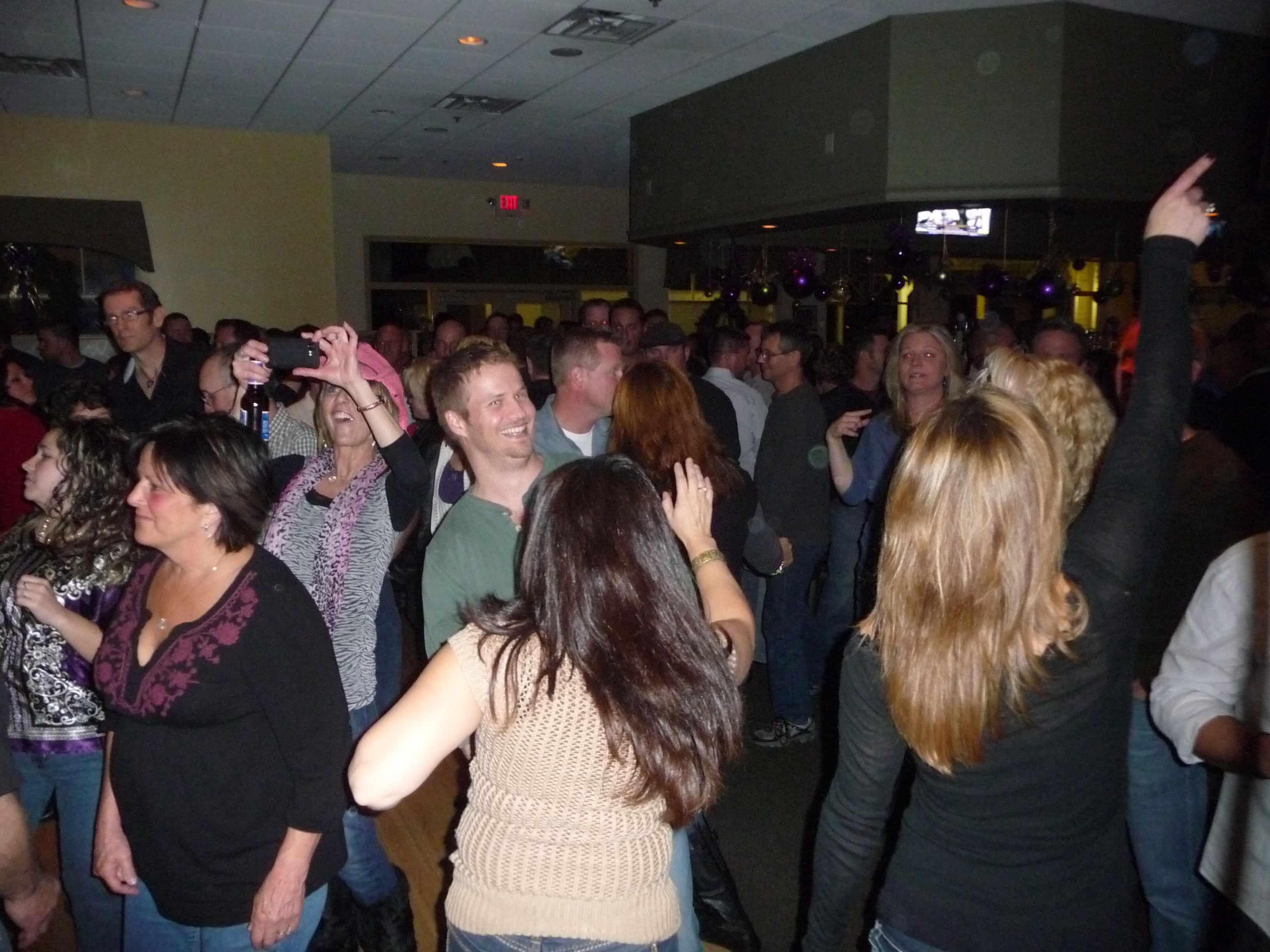The Logan - DANCING.