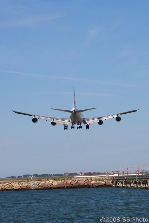 Plane landing 5 seconds later