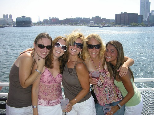 Cruise Babes