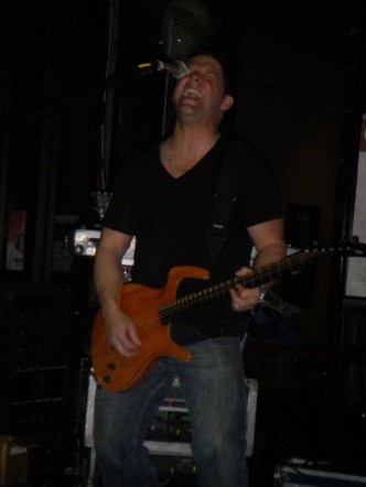 Stand up and Shoouwowowooooout!!!!(seen the movie "Rockstar"?)
